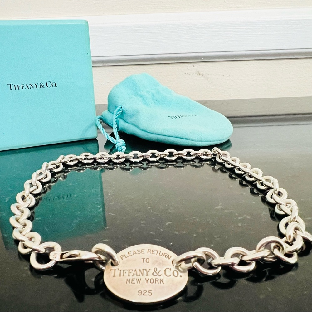 Tiffany & Co. Silver Oval Tag Necklace